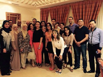 Round table: labial frenectomy and trauma to primary teeth